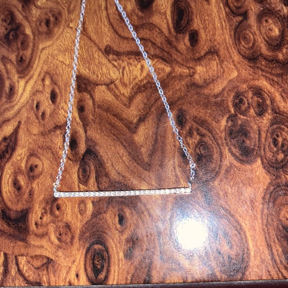 LINE PENDANT WITH CRISTALS THIN CHAIN NECKLACE ⛓️ - Picture 9 of 10